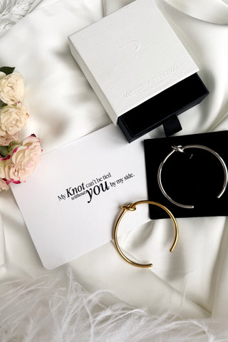 Knot Bangle - 18K Gold Plated