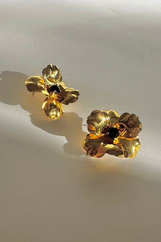 Scorched Petal Studs | Black