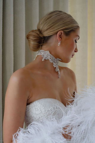Queen Lace Choker
