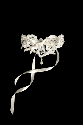 Pearl Jardin Lace Choker