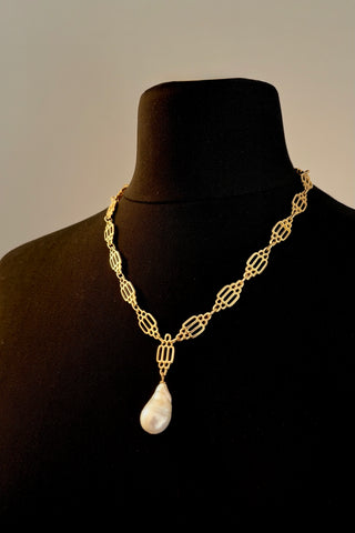 1980s Geometric Baroque pearl chain